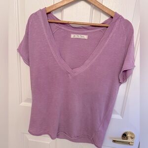 We The Free Lilac Distressed V Neck Tshirt size medium